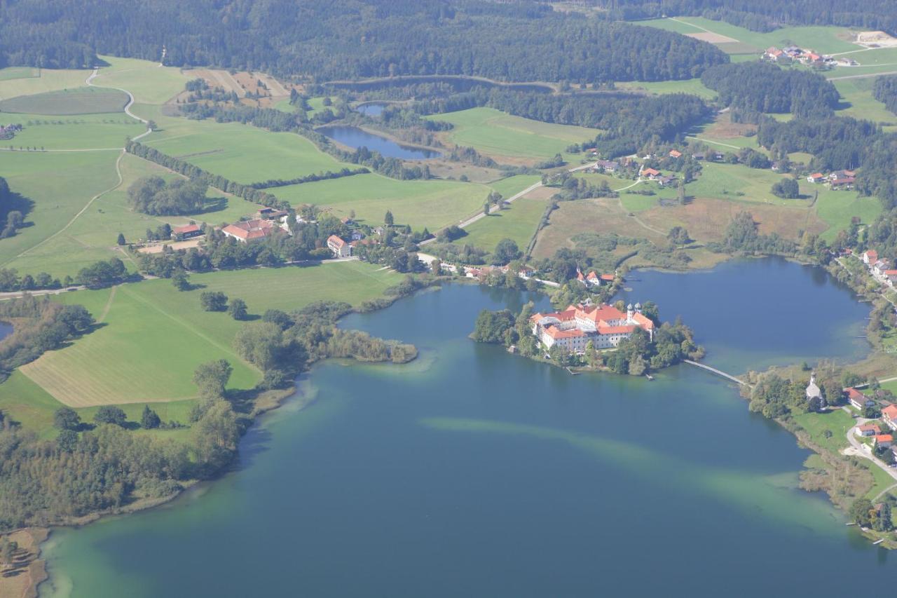 Haus Rufinus Am Kloster Seeon Екстер'єр фото